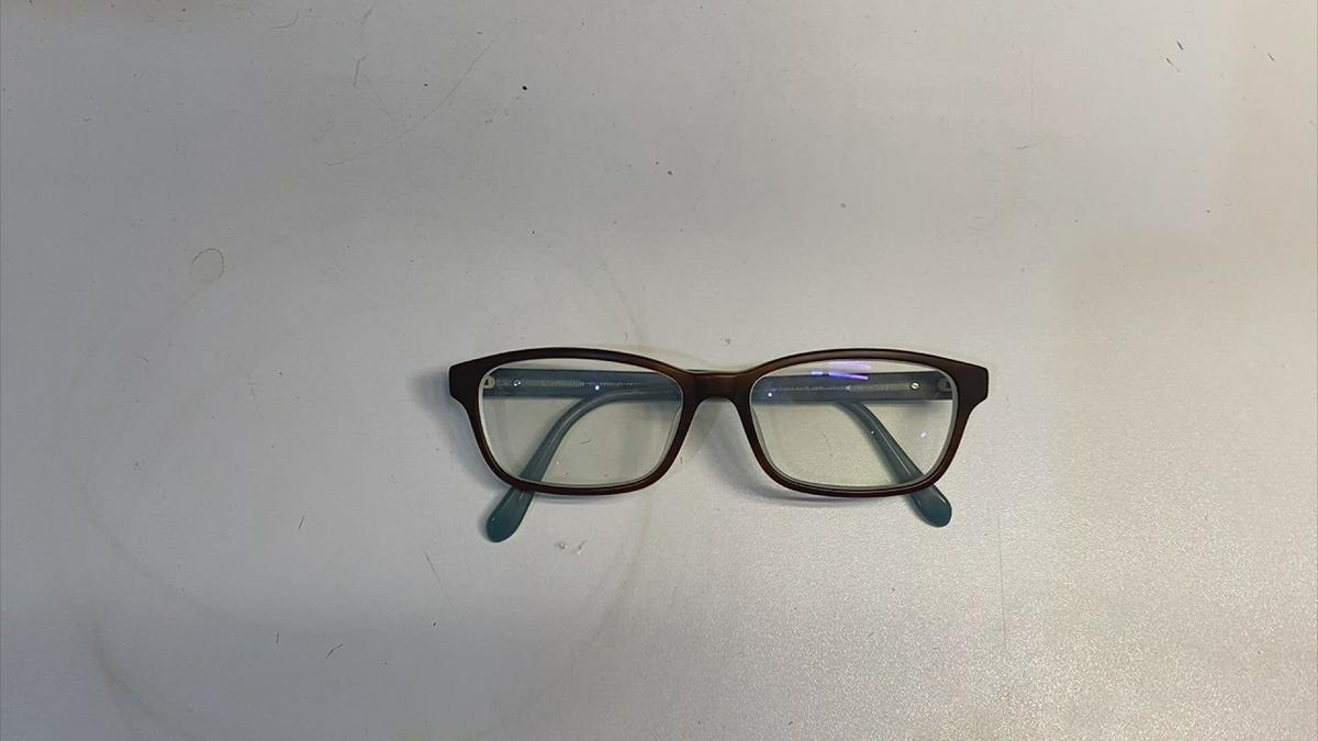 'Video thumbnail for How To Pop the Lenses Out of Plastic Frames?'